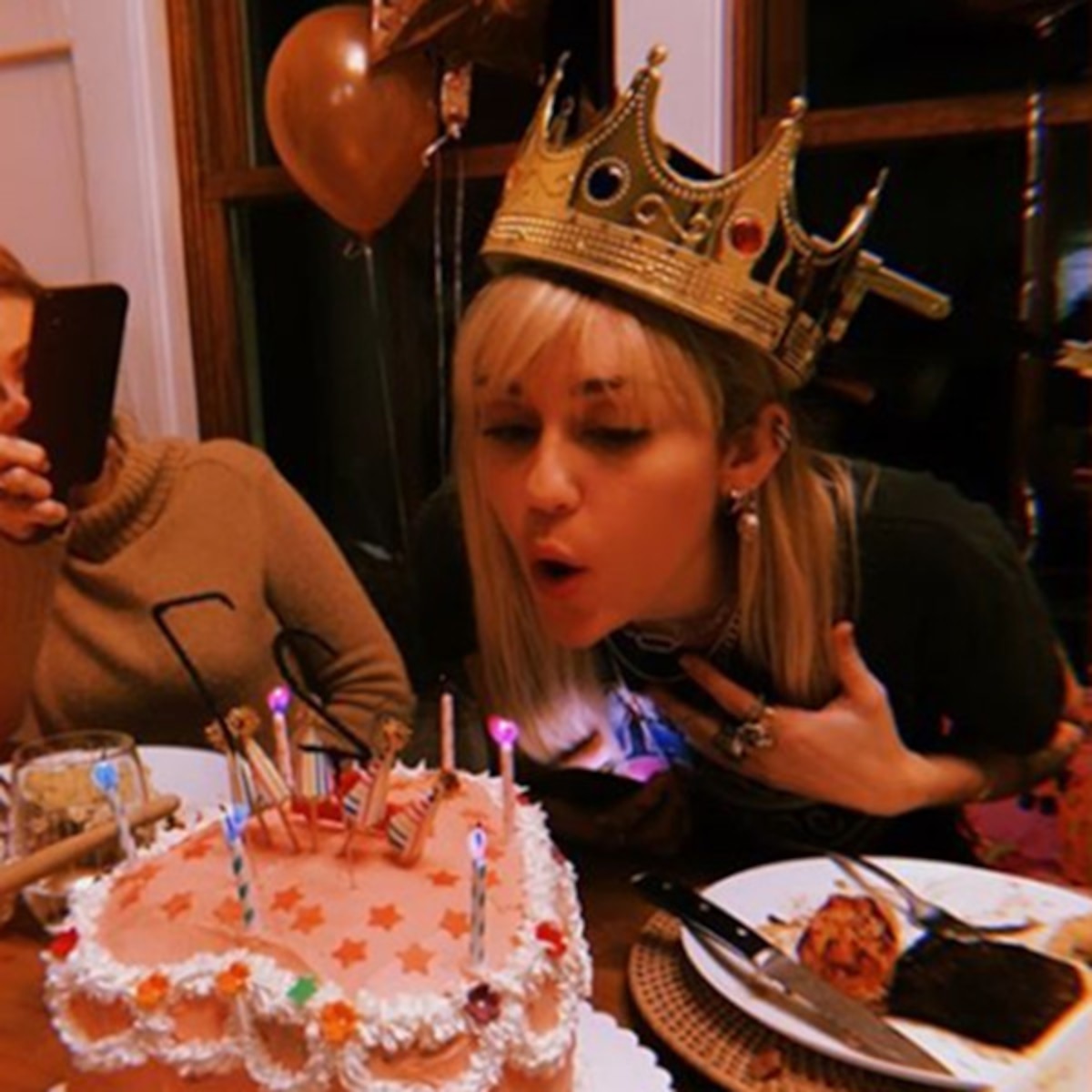 Inside Miley Cyrus Silent Birthday Celebration With Cody S E Online